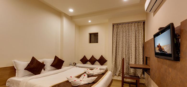 affordable hotels in kolhapur, Deluxe rooms in kolhapur, luxury rooms in Kolhapur, Best accommodation in Kolhapur